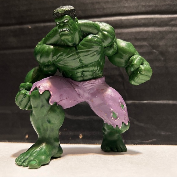 Incredible Hulk 4” Figure PVC Cake Topper Disney MCU Green Guy Marvel Avengers - Picture 1 of 6